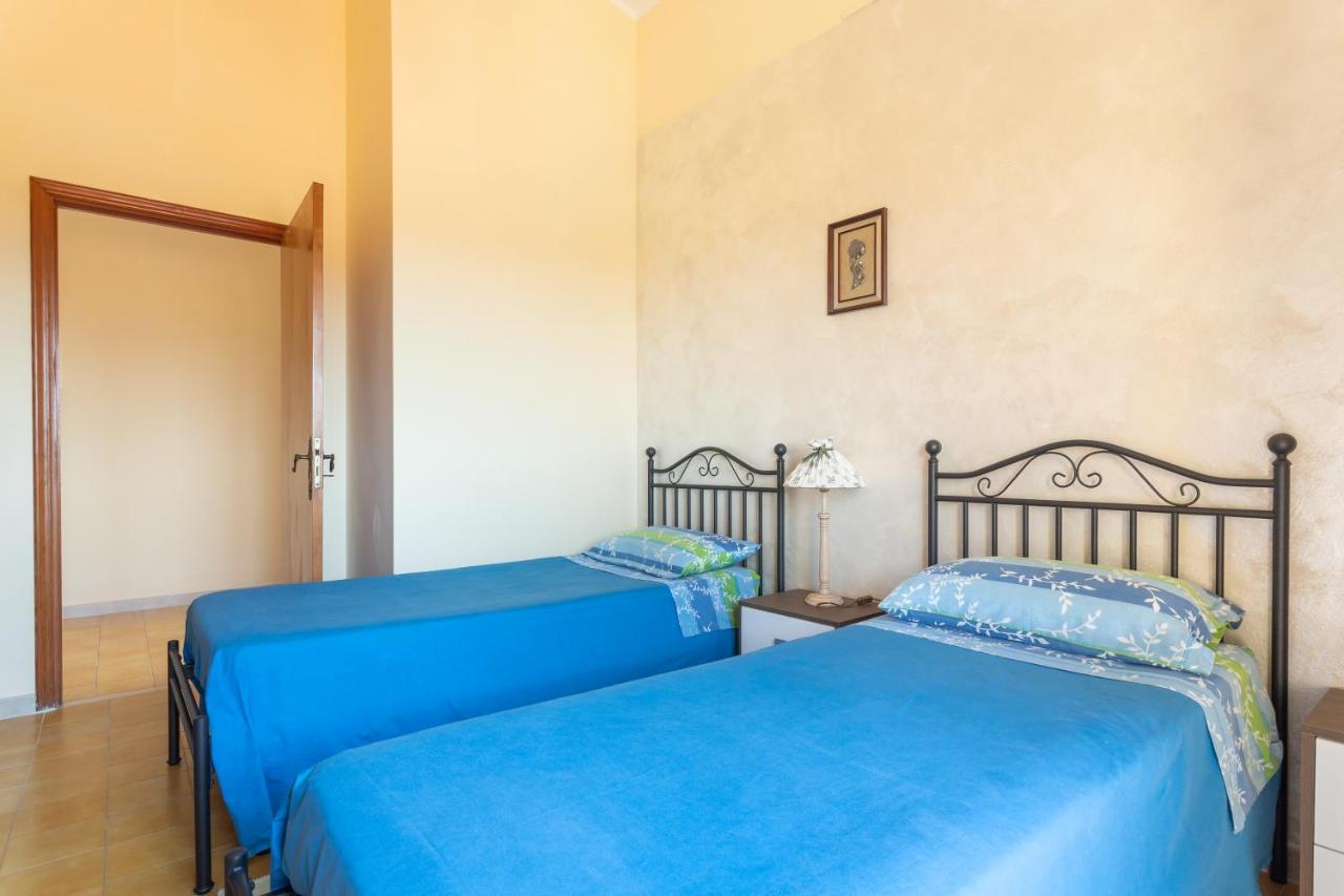Locazione Turistica Da Placida Suni エクステリア 写真